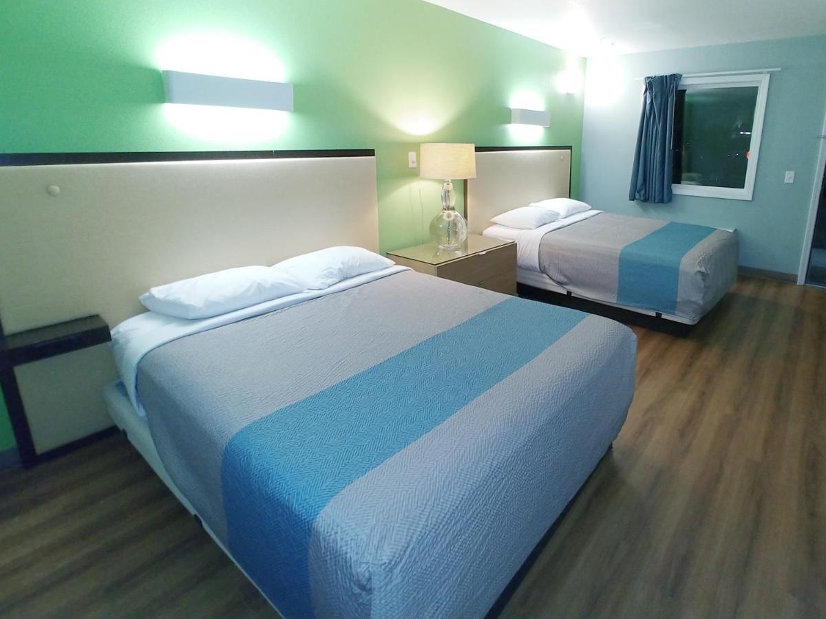Country Yard Inn And Suites Sikeston Exteriör bild